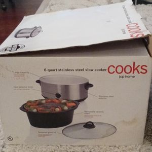 6 QT is stainless steel slow cooker